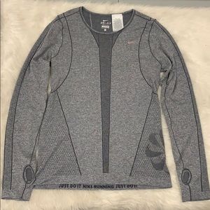 Nike Dri-Fit running top Sz M